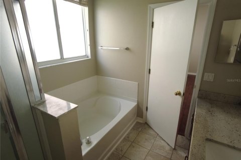 House in Kissimmee, Florida 3 bedrooms, 173.36 sq.m. № 1906778 - photo 16