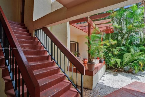 Condominio en venta en Miami, Florida, 3 dormitorios, 115.2 m2 № 1809383 - foto 19