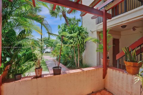 Condominio en venta en Miami, Florida, 3 dormitorios, 115.2 m2 № 1809383 - foto 18