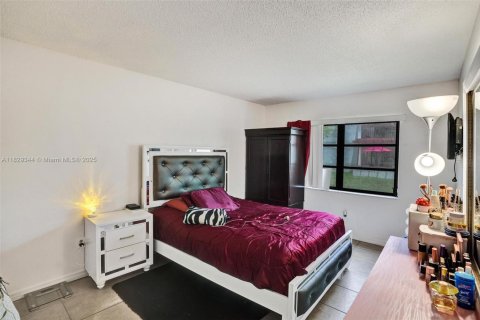 Condominio en venta en Miami, Florida, 3 dormitorios, 115.2 m2 № 1809383 - foto 12