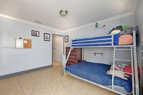 Touwnhouse à vendre à Miami, Floride: 2 chambres, 108.7 m2 № 1990443 - photo 18