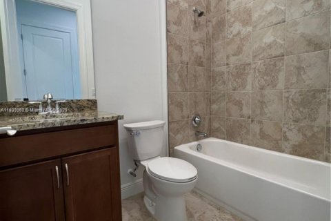 Villa ou maison à louer à Port St. Lucie, Floride: 3 chambres, 144.09 m2 № 1946918 - photo 8