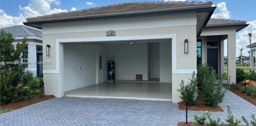 Villa ou maison à Port St. Lucie, Floride 3 chambres, 144.09 m2 № 1946918