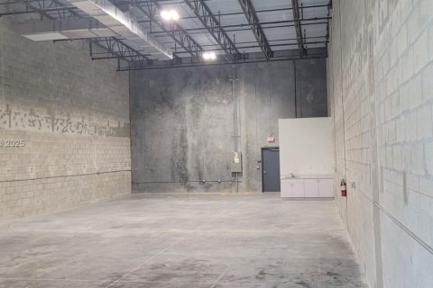 Immobilier commercial à vendre à Homestead, Floride № 1985060 - photo 5