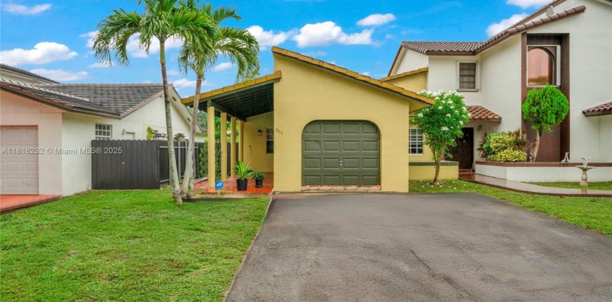 Casa en Hialeah, Florida 4 dormitorios, 146.6 m2 № 1775237