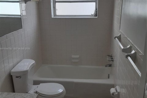 Купить кондоминиум в Холливуд, Флорида 1 спальня, 60.39м2, № 2009202 - фото 9