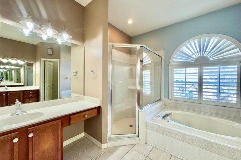 Villa ou maison à louer à Tampa, Floride: 4 chambres, 234.02 m2 № 1791205 - photo 13