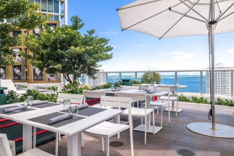 Condominio en venta en Miami, Florida, 1 dormitorio, 81.94 m2 № 2003022 - foto 6