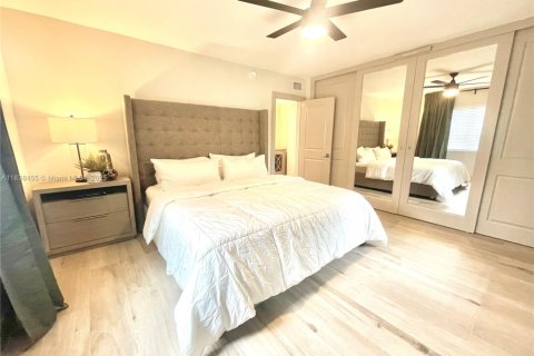 Купить кондоминиум в Майами-Бич, Флорида 1 спальня, 65.03м2, № 1958475 - фото 10