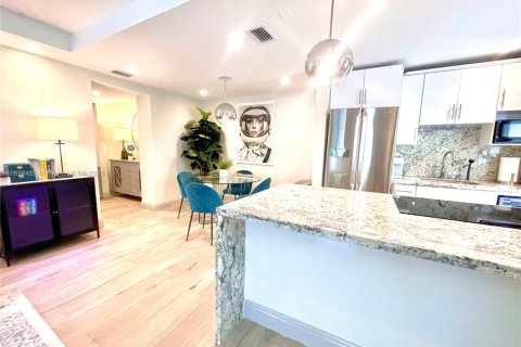 Купить кондоминиум в Майами-Бич, Флорида 1 спальня, 65.03м2, № 1958475 - фото 4