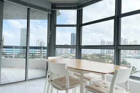 Condominio en alquiler en Aventura, Florida, 3 dormitorios, 157.38 m2 № 2035531 - foto 21