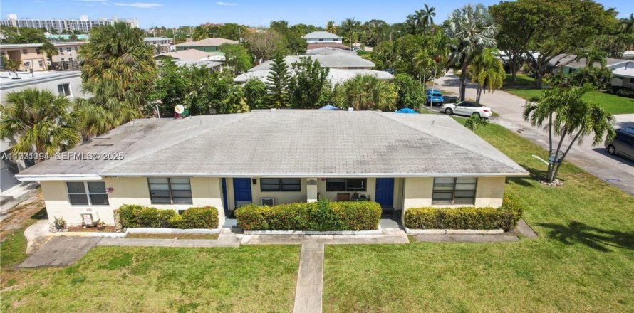 Villa ou maison à Deerfield Beach, Floride 2 chambres, 217.21 m2 № 1990100