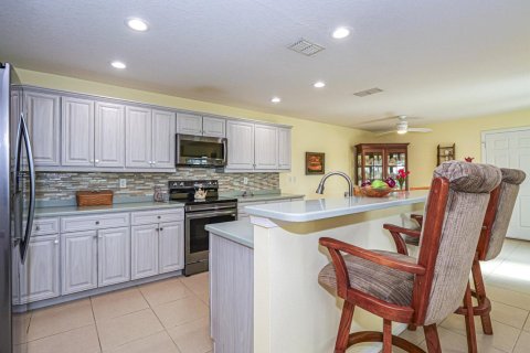Townhouse in Vero Beach, Florida 3 bedrooms, 162.58 sq.m. № 2088070 - photo 10