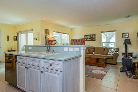 Townhouse in Vero Beach, Florida 3 bedrooms, 162.58 sq.m. № 2088070 - photo 12
