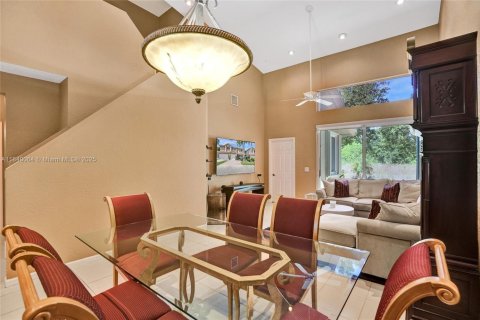 Adosado en venta en Coral Springs, Florida, 3 dormitorios, 149.2 m2 № 1834290 - foto 11