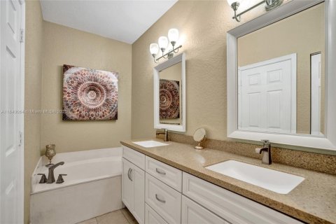 Adosado en venta en Coral Springs, Florida, 3 dormitorios, 149.2 m2 № 1834290 - foto 25