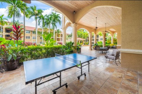 Condo in Pembroke Pines, Florida, 2 bedrooms  № 1998394 - photo 21