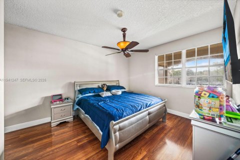 Condo in Pembroke Pines, Florida, 2 bedrooms  № 1998394 - photo 7