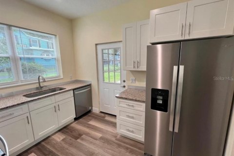 Appartement à louer à Mount Dora, Floride: 2 chambres, 89.19 m2 № 1608608 - photo 6