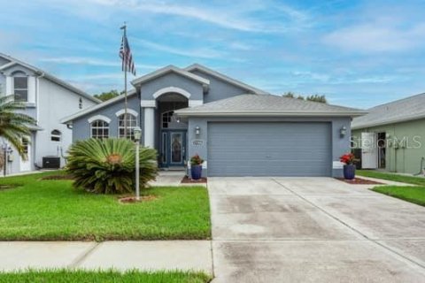 House in New Port Richey, Florida 3 bedrooms, 150.97 sq.m. № 1911660 - photo 19