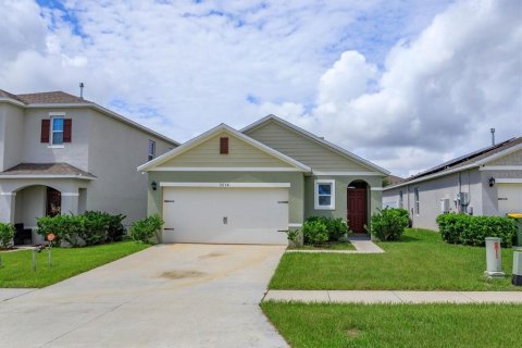 House in Leesburg, Florida 3 bedrooms, 142.05 sq.m. № 1369722 - photo 1