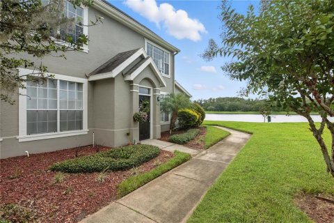 Condominio en venta en Orlando, Florida, 2 dormitorios, 116.59 m2 № 1833360 - foto 1