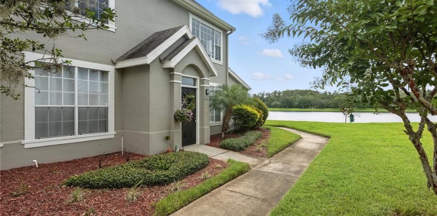 Condominio en Orlando, Florida, 2 dormitorios № 1833360