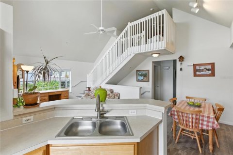 Condominio en venta en Orlando, Florida, 2 dormitorios, 116.59 m2 № 1833360 - foto 12