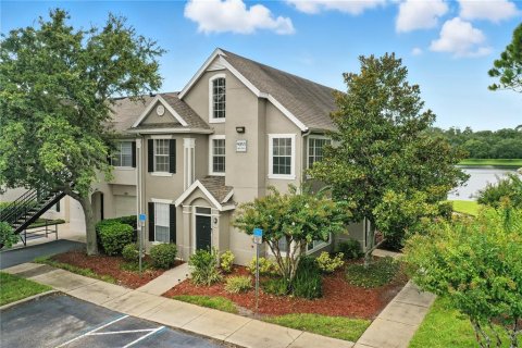 Condominio en venta en Orlando, Florida, 2 dormitorios, 116.59 m2 № 1833360 - foto 2
