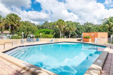 Copropriété à louer à Sunrise, Floride: 2 chambres, 87.7 m2 № 2365699 - photo 20
