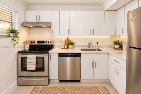 Condo à Sunrise, Floride, 2 chambres  № 2365699