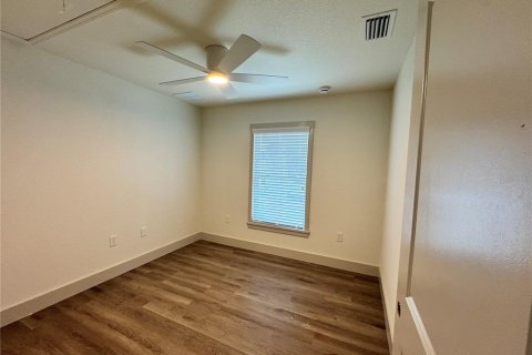 House in Lakeland, Florida 3 bedrooms, 128.58 sq.m. № 1912626 - photo 12