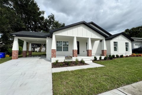 House in Lakeland, Florida 3 bedrooms, 128.58 sq.m. № 1912626 - photo 2