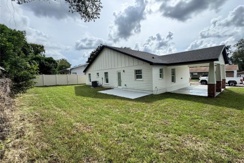 House in Lakeland, Florida 3 bedrooms, 128.58 sq.m. № 1912626 - photo 5
