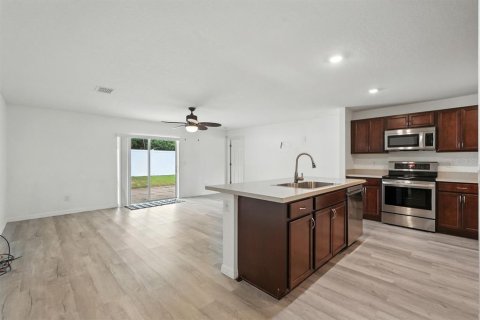 Casa en venta en Palm Coast, Florida, 4 dormitorios, 145.11 m2 № 1909560 - foto 13