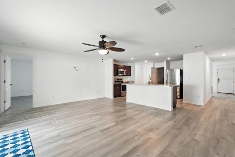 Casa en venta en Palm Coast, Florida, 4 dormitorios, 145.11 m2 № 1909560 - foto 10