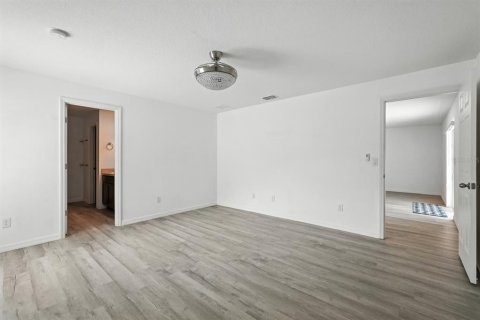 Casa en venta en Palm Coast, Florida, 4 dormitorios, 145.11 m2 № 1909560 - foto 23