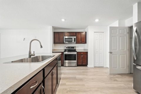 Casa en venta en Palm Coast, Florida, 4 dormitorios, 145.11 m2 № 1909560 - foto 16