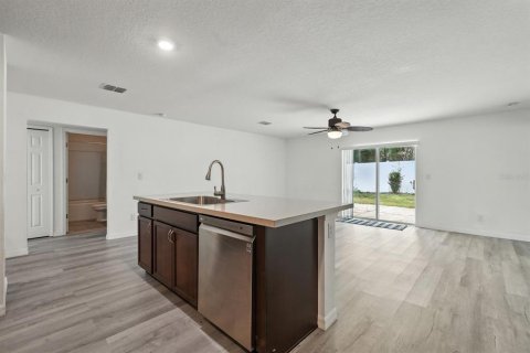 Casa en venta en Palm Coast, Florida, 4 dormitorios, 145.11 m2 № 1909560 - foto 17