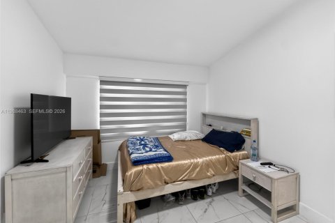 Купить виллу или дом в Майами-Гарденс, Флорида 3 спальни, 131.55м2, № 2050514 - фото 16