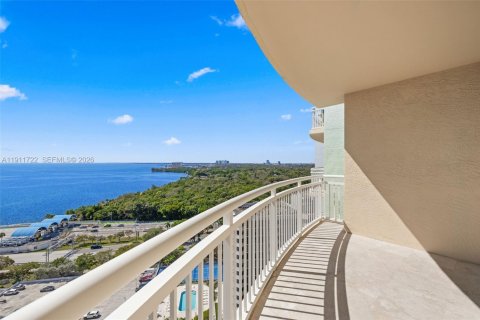 Condo in Miami, Florida, 2 bedrooms  № 2082293 - photo 5