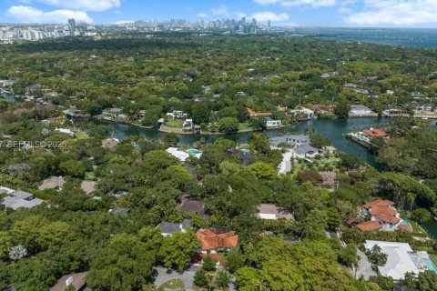 Villa ou maison à vendre à Coral Gables, Floride: 3 chambres, 235.88 m2 № 2066364 - photo 15
