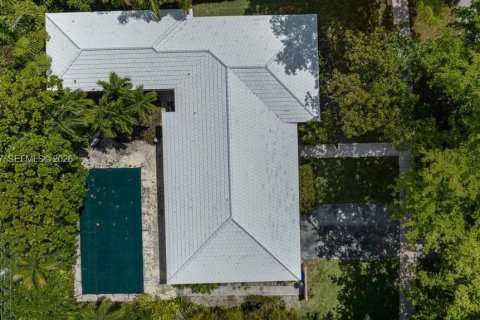 Villa ou maison à vendre à Coral Gables, Floride: 3 chambres, 235.88 m2 № 2066364 - photo 10