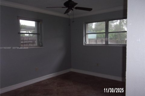 Villa ou maison à vendre à Pembroke Pines, Floride: 3 chambres, 108.14 m2 № 1977368 - photo 5