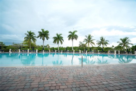 Townhouse in Cutler Bay, Florida 4 bedrooms, 141.49 sq.m. № 1895747 - photo 24