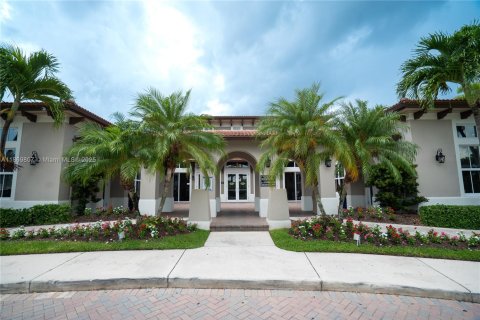 Townhouse in Cutler Bay, Florida 4 bedrooms, 141.49 sq.m. № 1895747 - photo 21