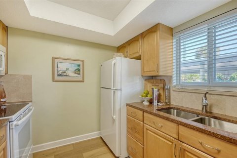 Copropriété à vendre à Sarasota, Floride: 2 chambres, 109.07 m2 № 1650688 - photo 16