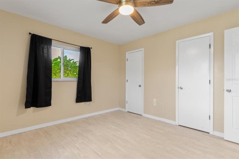 House in Rotonda, Florida 3 bedrooms, 165.74 sq.m. № 2393812 - photo 22