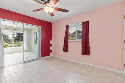 House in Rotonda, Florida 3 bedrooms, 165.74 sq.m. № 2393812 - photo 24