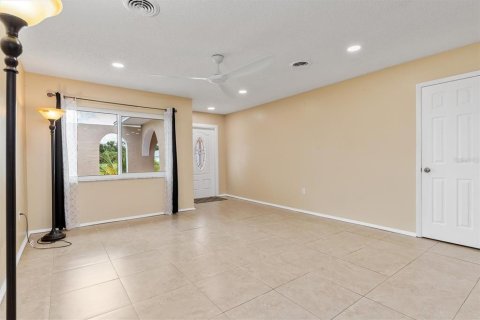 House in Rotonda, Florida 3 bedrooms, 165.74 sq.m. № 2393812 - photo 7